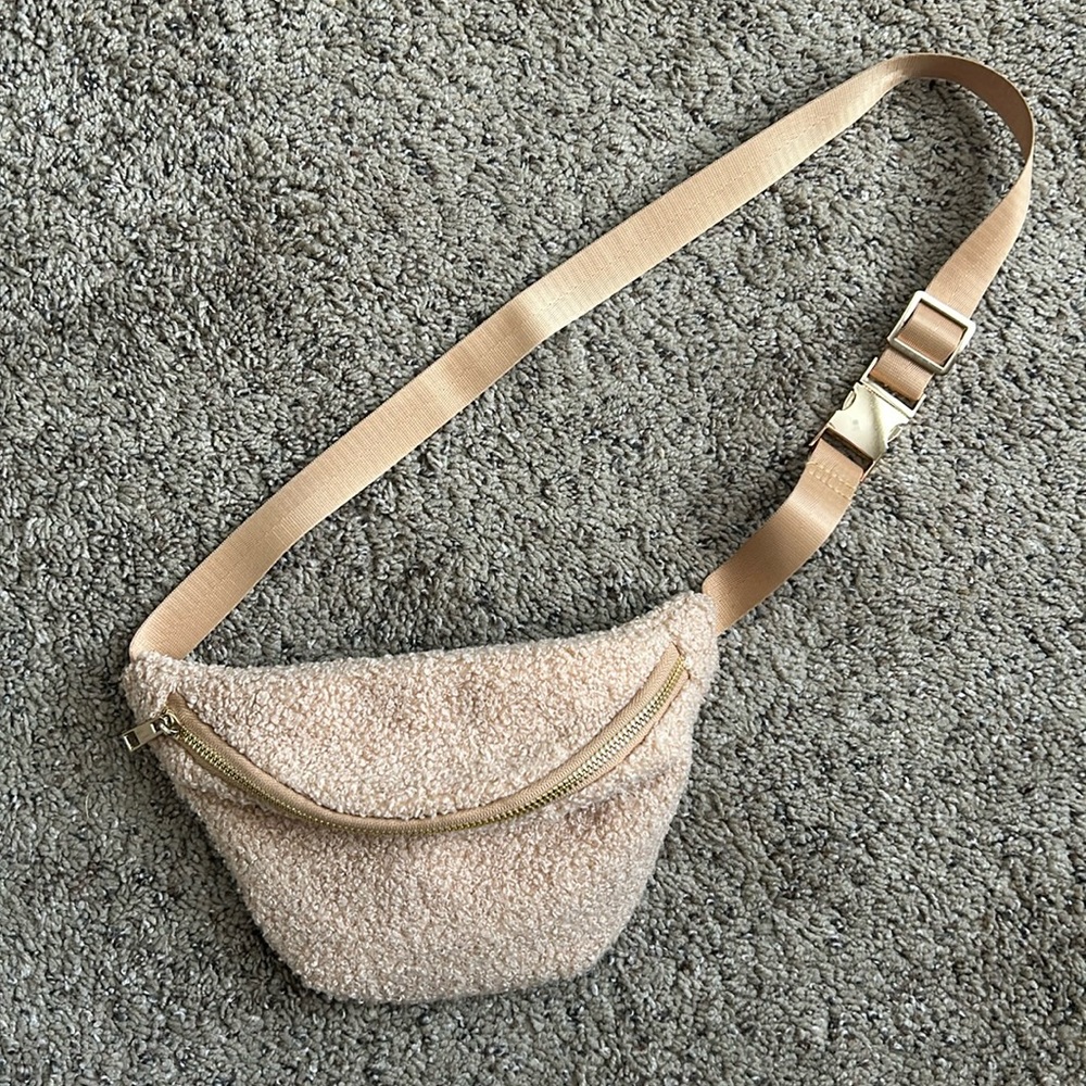 Pink Lilly Belt Bag
